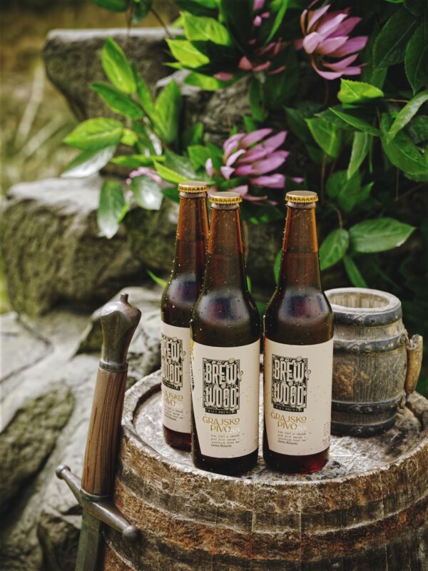 Render grajsko pivo v okolju | BREWWOOD kraft pivovarna